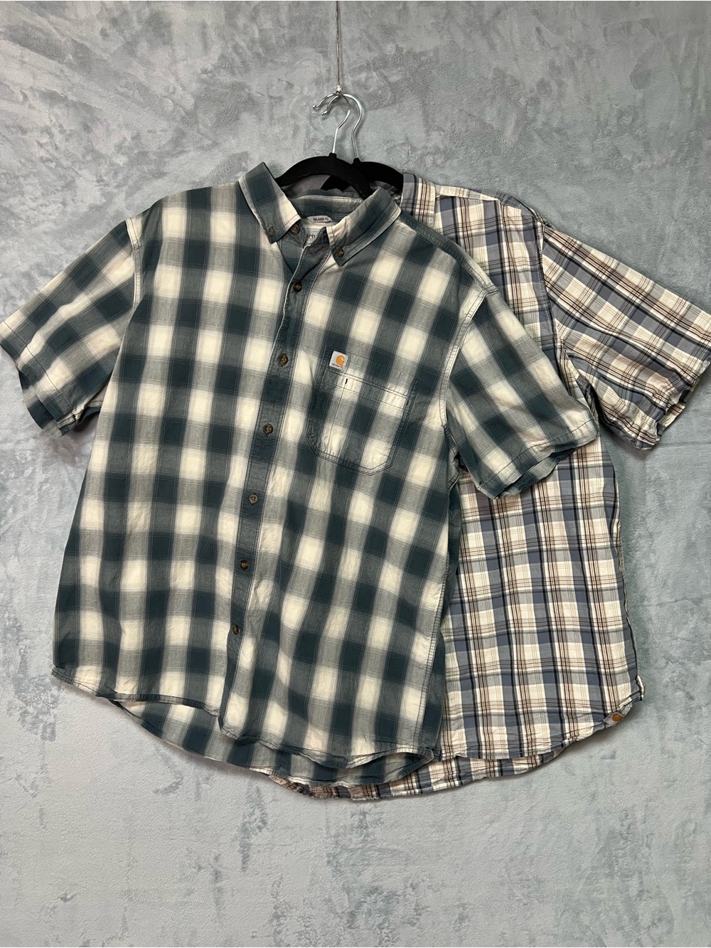 Carhartt Men's XL Plaid Button Down Shirt Lot 2Pcs Relaxed Fit Rugged Flex Work